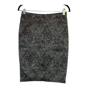 Maria Bianca Nero pencil skirt | a black floral lace pattern | size M